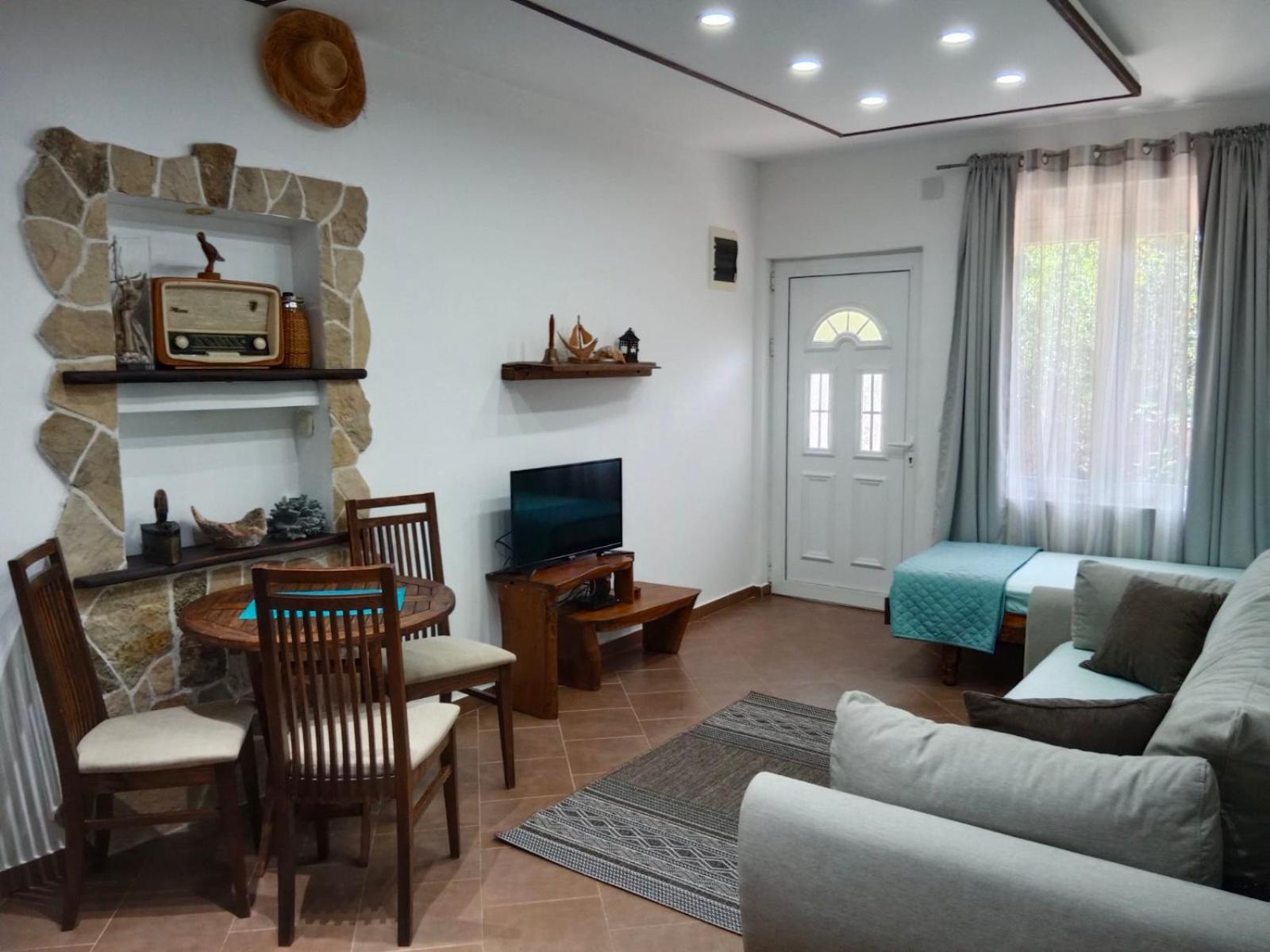 Mirta Apartments Family Farm Budva Extérieur photo