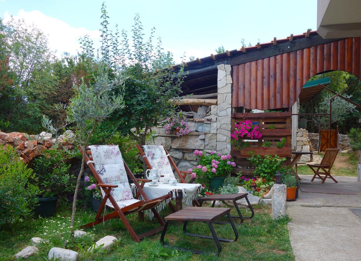 Mirta Apartments Family Farm Budva Extérieur photo