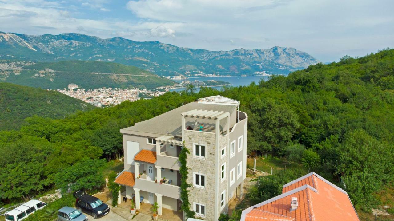 Mirta Apartments Family Farm Budva Extérieur photo